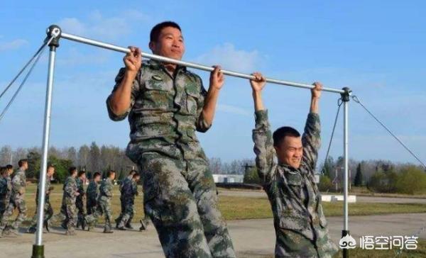 单杠的练习方法（单杠如何训练方法）